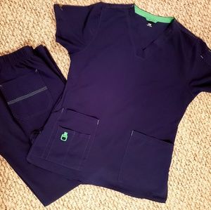 Carhartt scrubs
